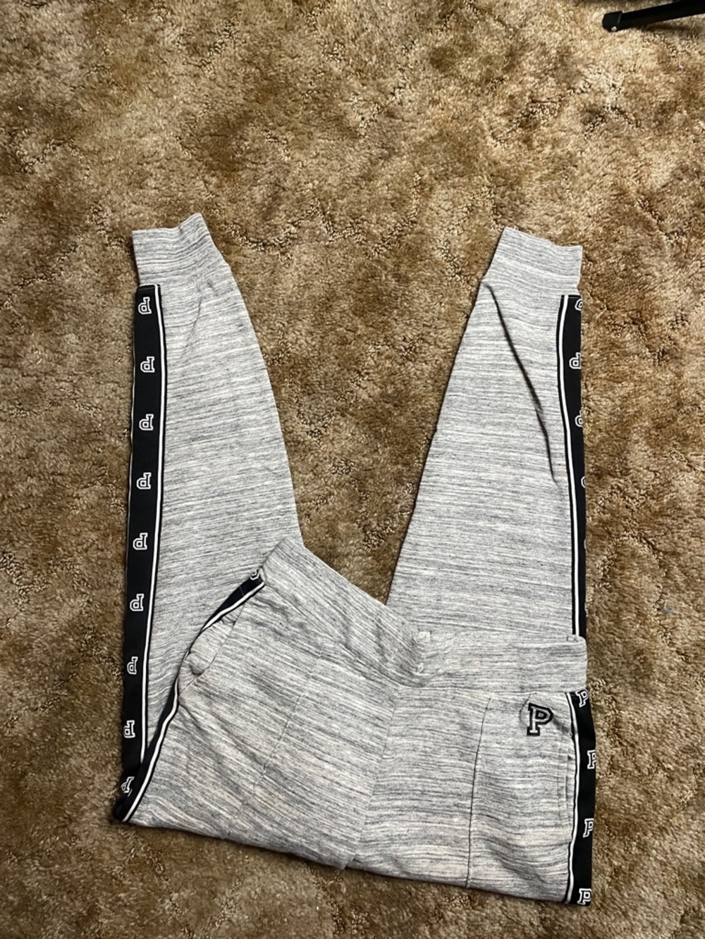 PINK Victoria’s Secret‎ Gray Joggers Size Small